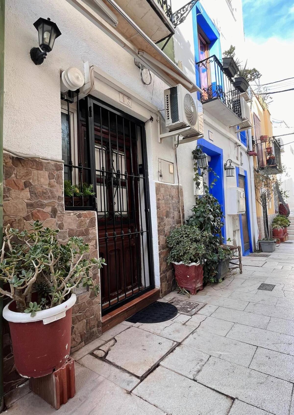 Apartamento En Casco Antiguo De Alicante Buitenkant foto